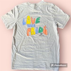 Fred Segal “Love Your Pride” Los Angeles Sz Large T Shirt Lilac Collectable NWT